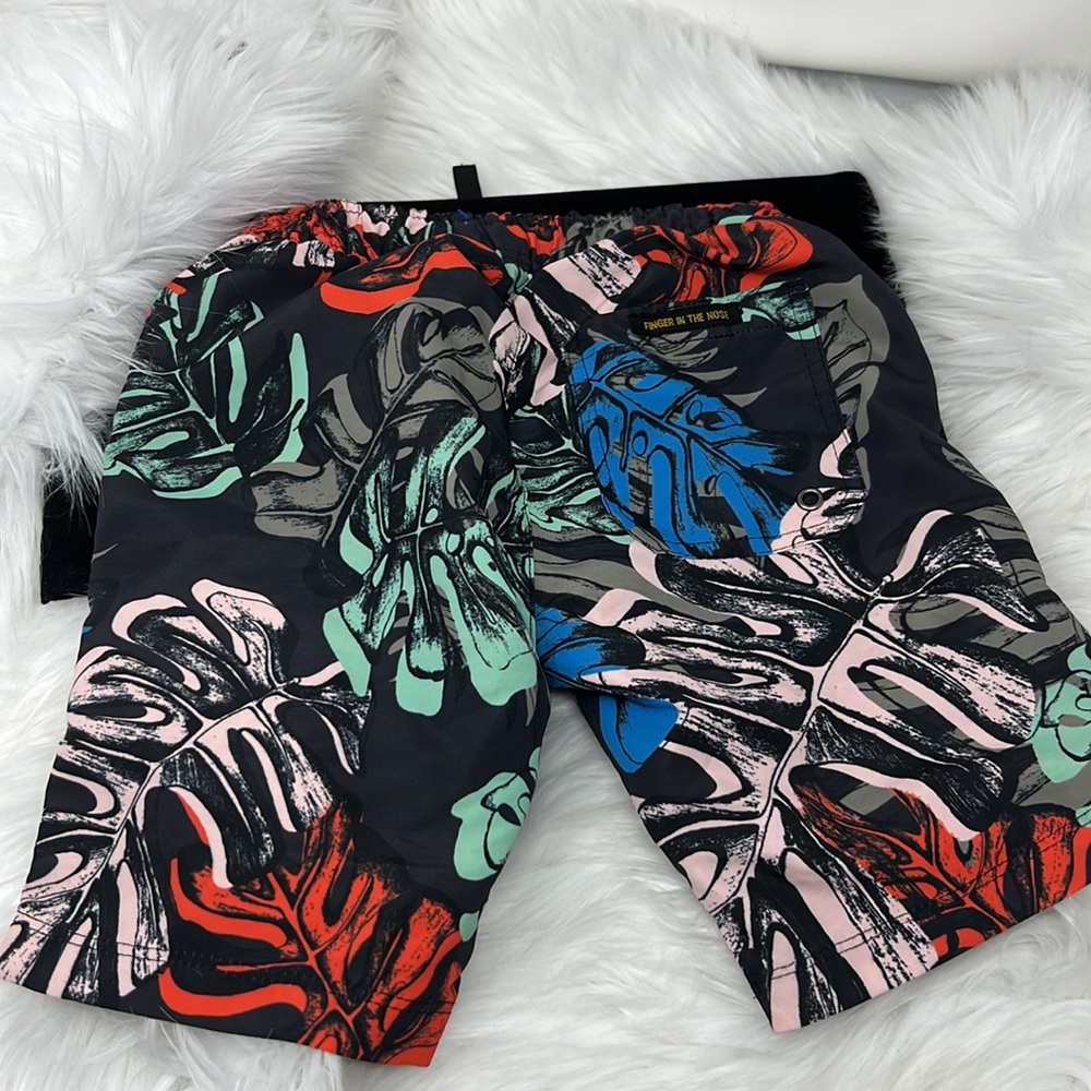 Finger In The Nose Woven Surf Bermudas Trunk Boy’s Medium 4-5 Years Old